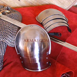 Spangenhelm_a_nuquiere_de_maille