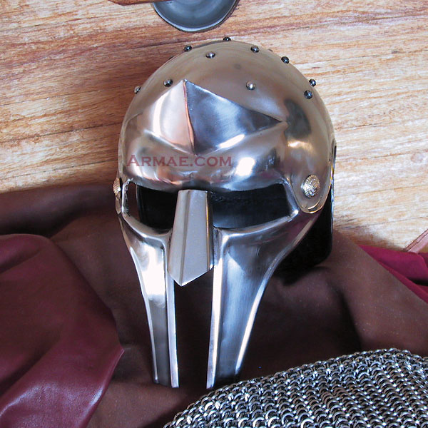 Casque_de_gladiateur_Maximus