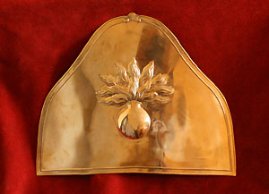 Plaque_de_bonnet_a_poils_de_Grenadiers_de_la_Vieille_Garde